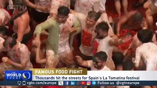 ‘La Tomatina’ festival tomato fighting [upl. by Tarrsus]