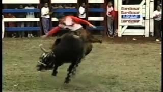 Fallecido “El Chele” fue campeón centroamericano de monta de toros  Deportes [upl. by Ellennoj]