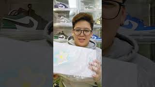 Unboxing BINI Lightstick Visit videos for FULL UNBOXING [upl. by Tsirhc412]