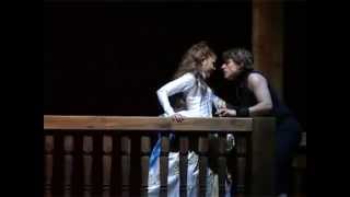 Romeo e Giulietta teatro globe 2003 scena balcone [upl. by Pamela]