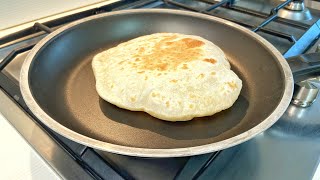 SOLO ACQUA FARINA OLIO PRONTI IN 10 MINUTI RICETTE FACILI E VELOCI PANE IN PADELLA PITA [upl. by Nuriel226]