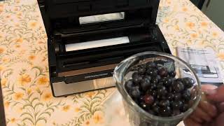 Review of NESCO Vacuum Sealer VS12 with blueberries [upl. by Suckram]