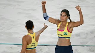 Ana Patrícia e Duda vencem australianas e vão à final do vôlei de praia de Paris2024  AFP [upl. by Amliv]