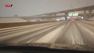 Snow starting to stick on I25 as snow continues Friday evening [upl. by Barnaba]