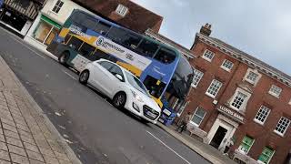 Bus spotting in petersfield the square 19886 37 to Havant E400 GX11 AKO apprenticeship bus [upl. by Nairolf]