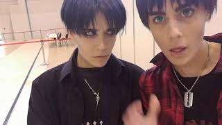 Eren and Levi Attack on Titan Shingeki no Kyojin Riren Ereri Cosplay [upl. by Della177]