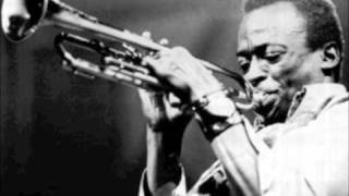 Miles Davis amp Charlie Parker  A Night In Tunisia [upl. by Seiden]