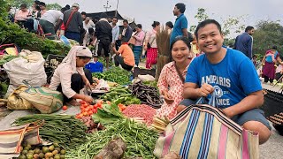 Finally Bizu Festival ke liye Local Market se Shopping kiya  Market mai sabji ke liye ladai Hogiya [upl. by Shaw307]