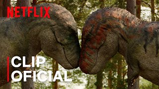 La primera cita de un TRex  La vida en nuestro planeta  Netflix [upl. by Asertal]