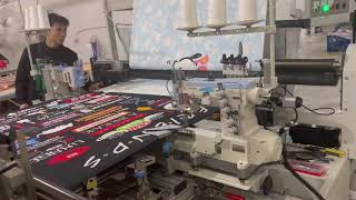 Fully automatic blanket double side hemming sewing machinesewing machine for curtainsblankets [upl. by Nairod]