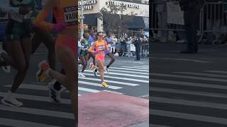 2024 NYC Marathon  Women’s 1st Place Leaders at Mile 175 on 84th St amp 1st Ave NYC [upl. by Assenej]