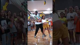 Emir Abdul Gani y Adriana Artieda bailando en Eos Distrito Deportivo [upl. by Romanas]