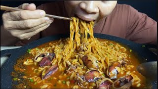 MUKBANG Delicious spicy noodles with squid eating seafood spicy noodle [upl. by Werdna]