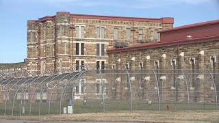 Former guards talk safety staffing issues at Lansing Kansas prison [upl. by Lazarus]