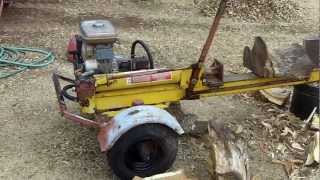 Lickity Splitter log splitter [upl. by Cheslie433]