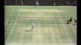 Martina Navratilova Defeats Chris Evert at Wimbledon July 6 1979 [upl. by Denis108]