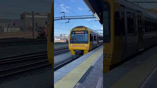 IMU 120 arriving at Roma Street with a Queensland Rail desto [upl. by Eidoc542]