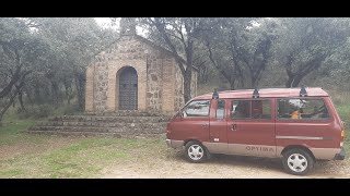 Nissan Vanette C220 A15 Paseo por los montes de Toledo [upl. by Kinsley]