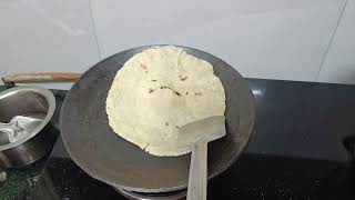 ज्वारीची भाकरी  न थापता बनवलेली   Sorghum Roti Recipe  Vlog 27052024 [upl. by Semadar]