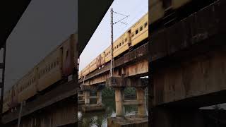 train shoot underbridge [upl. by Seiuqram]