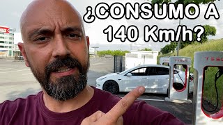 Prueba de consumo a 140 kmh con un TESLA Model 3 Standard [upl. by Aicats741]