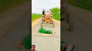 Bhikhari baccha tractor ke niche aate hue Bach Gaya 🤔🤔 shortvideo [upl. by New]