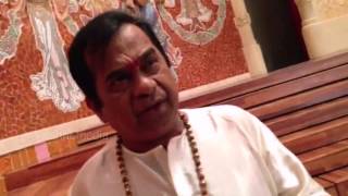 Brahmanandam Pouranika Dialogue at Iddarammayilatho shooting spot [upl. by Lussi364]