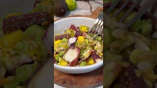 “SALPICÓN” VERANIEGO DE PULPO Y BERBERECHOS 🥑🐙 receta ensalada [upl. by Kcirej]