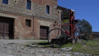 Tuscanys LEroica route opens for cyclists [upl. by Trevah767]