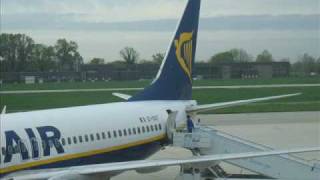 RYANAIR BOEING 737800 TRIBUTE [upl. by Cirilo132]