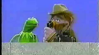 Sesame Street  Kermit and Forgetful use the telephone [upl. by Anilocin]