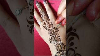 Diwali Mehndi Design Simple Diwali Mehndi mehndishorts diwalimehandi shortsmehndi flowermehndi [upl. by Turley121]