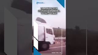 TABRAKAN MOBIL TV ONE VS TRUK EKSPEDISI di Tol Pemalang Semarang Tiga Orang Tewas [upl. by Nioe]