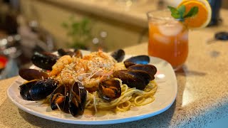 Spaghetti con Mejillones al Vino Blanco [upl. by Felita]