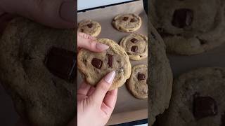 The Best and Chewy Chocolate Chip Cookies 🍪🍫 cookies cookiedough cookiesrecipe crumblcookies [upl. by Doowyah]