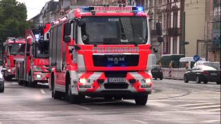 Der quotbeflaggtequot Löschzug der Feuerwehr Frankfurt [upl. by Netnerb]