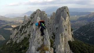 Escalade dans les dentelles de Montmirail [upl. by Aldora]