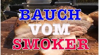 Schweinebauch auf dem Smoker grillen  Klaus grillt [upl. by Ellierim]