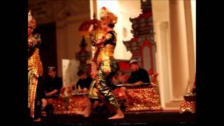 Tari legong keraton Balinese dance [upl. by Assirem]