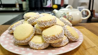 Un clásico que todos deben preparar Alfajores de Maicena  Silvana Cocina [upl. by Delly788]