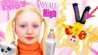 BABY CYBER plays ROYALE HIGH 🍼 [upl. by Une]