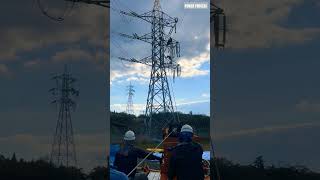 When working lineman electrical amazng shorts [upl. by Phyllys369]