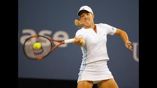 2017 US Open Henin sends blistering backhand [upl. by Isayg]