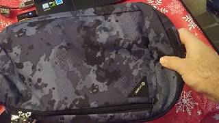 Review of Pacsafe Vibe 325 slingpack [upl. by Aciria]