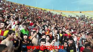 Göztepeli Taraftarlarımızın Bucaspor Taraftarlarını Makaraya Aldığı Anlar [upl. by Enelrihs]