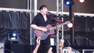 Barns Courtney  I Think Id Rather Die Live  Musilac 2016 [upl. by Aissyla]