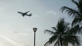 Caught on Camera Air Fast Congo Let 410 CrashLands on Dirt Runway [upl. by Benedicto734]