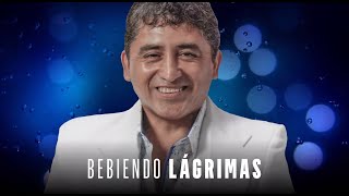 Bebiendo Lagrimas  Huguito Flores en el Super Quinteto Video con Letra [upl. by Ybocaj]