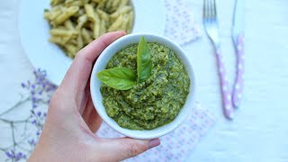 Recette du monde Pesto maison [upl. by Oneladgam]