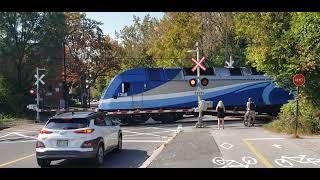 FALL TRAINS ALP45DP Leads Bombardier Lozenge Commuter Cars at Gouin Blvd Crossing [upl. by Brien227]